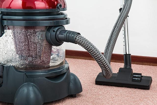 Choosing the Right Robot Vacuum for Families with Children and Pets