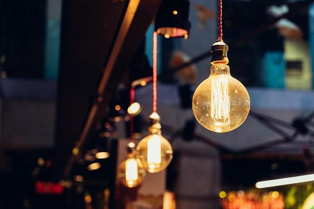 Energy-Efficient Smart Lighting Solutions to Save on Bills