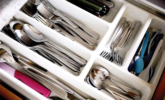 Budget-Friendly Options: Balancing Quality and Affordability in Cutlery Trays